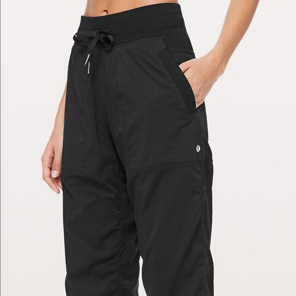 Lululemon Unlined Dance Pant - Picture 1 of 3